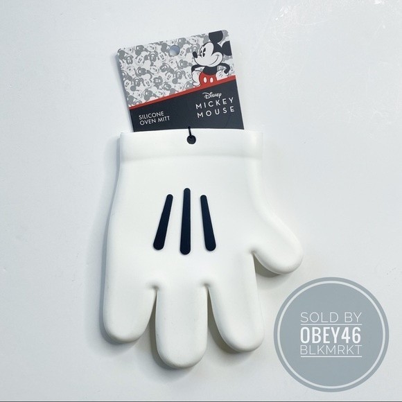 Silicone Oven Mitt Disney Mickey Mouse Hand Gloves - Picture 1 of 2